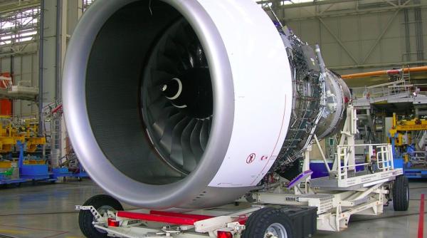 rolls royce isi dubleaza estimarile pentru pierderile din 2021 peste 2 miliarde de euro ies din companie