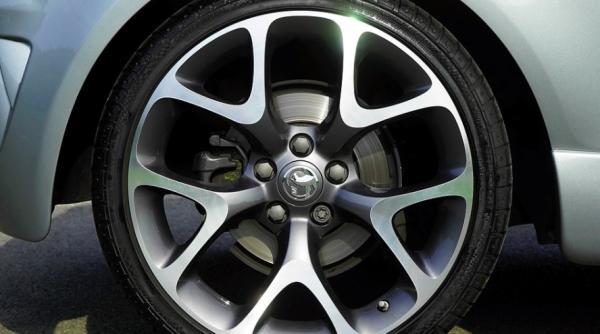 productia de masini in marea britanie a scazut drastic cea mai rea din 1984 incoace