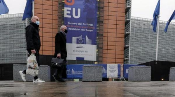 astrazeneca a publicat contractul dintre companie si comisia europeana dupa presiuni