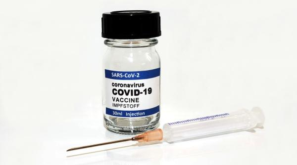 sute de doze de vaccin ar putea fi aruncate dupa o pana de curent