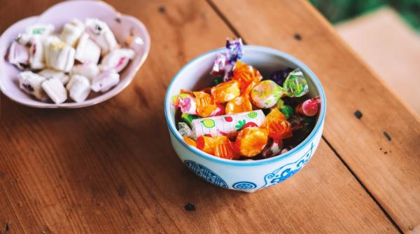 au aparut bomboanele care iti spun daca ai covid 19 doar asa vei sti ca nu ai gust si miros