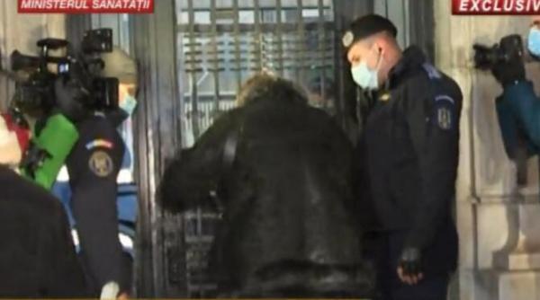 diana sosoaca avea voie sa intre in mai sau ministerul sanatatii bogdan chirieac  aflu cu surpindere  este socant