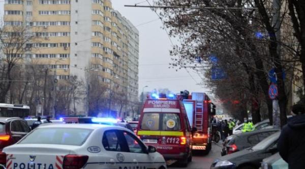 incendiu intr un cazino din cugir o persoana a suferit arsuri si mai multi oameni au fost evacuati de urgenta