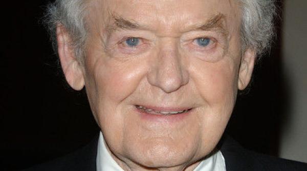 doliu la hollywood hal holbrook actorul care l a portretizat pe mark twain a murit