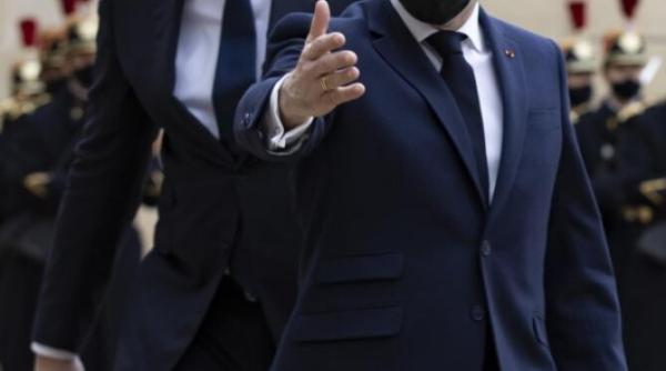 presedintele francez emmanuel macron solidar cu navalnii a scris o postare in limba rusa in care cere eliberarea opozantului rus