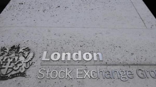 sefii de culoare foarte rari in ftse 100 aceste persoane se simt de decor cand ajung la firmele mari