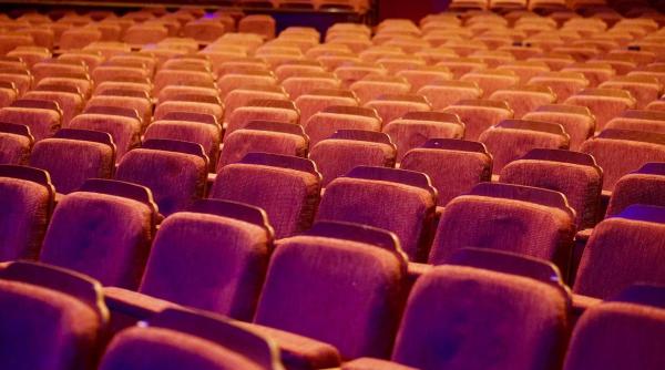 spectacolul strada premiera la teatrul tandarica cu respectarea masurilor de protectie