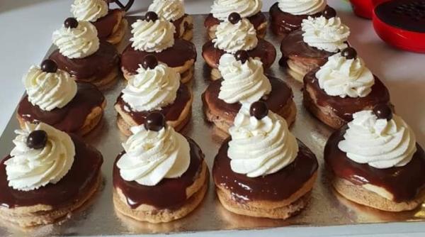 indiene cu frisca si ciocolata reteta cum se prepara