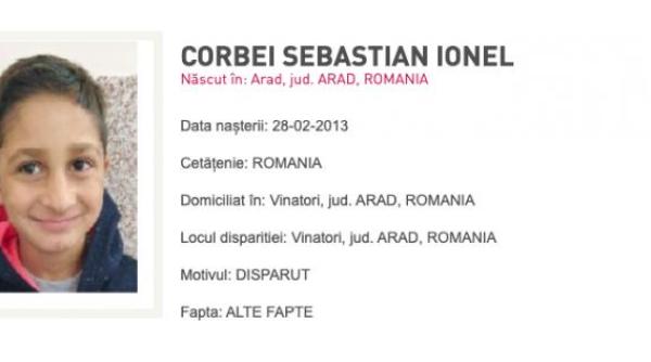 micutul sebastian corbei in varsta de 7 ani cautat la o luna de la disparitie cu elicopter si caini de urma