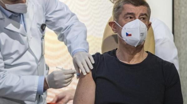 cehia este interesata de vaccinul rusesc sputnik v premierul andrej babis l a vizitat pe viktor orban pentru mai multe detalii