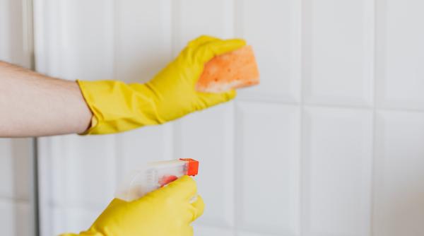 cum cureti rosturile gresiei si faiantei fara produse chimice metode ieftine si simple