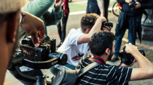 jurnalist al postului al jazeera pus in libertate in egipt dupa patru ani de detentie