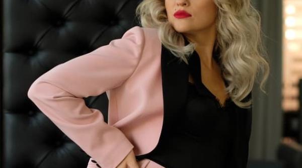 mirela vaida plina de vanatai la te cunosc de undeva nu imi venea sa cred