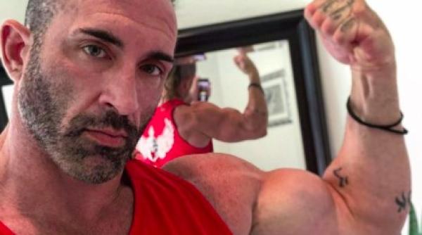 un fost superstar wwe a dezvaluit ca este transsexual imagini cu transformarea