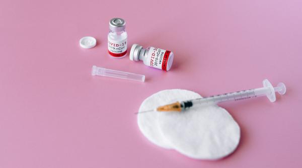 vaccinare anti covid dambovita cate persoane s au vaccinat pana acum