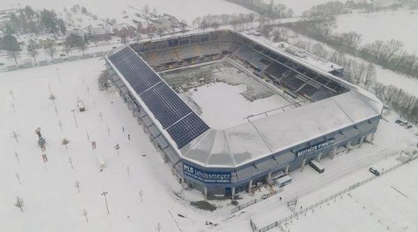 caderile de zapada din germania au anulat meciurile de fotbal din aceasta seara