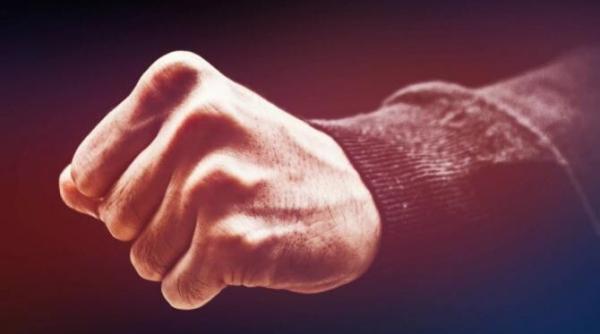 copil trantit la pamant psihologul leca nu avem de a face cu o intamplare ci cu un rezultat al unei generatii pierdute in interiorului calculatorului si spatiului virtual