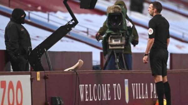 arbitrul michael oliver si a mutat familia din casa dupa meciul dintre juventus si real madrid din 2018