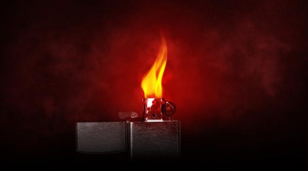 barbat internat la psihiatrie dupa ce si a dat foc la casa in suceava