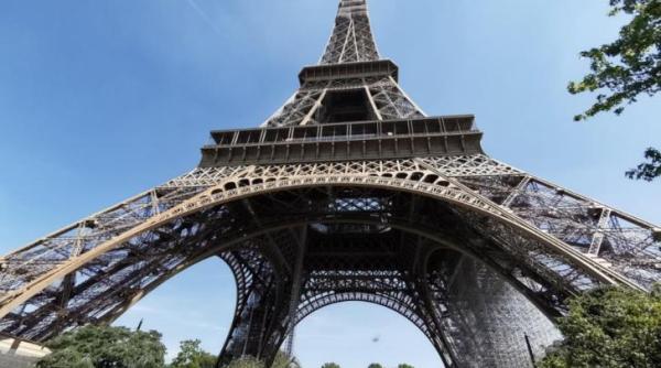 franta prelungeste starea de urgenta la nivel national