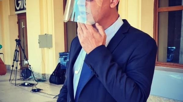 victor ciutacu acid dupa ce vlad voiculescu si a publicat diploma de studii una cu tot cu doctorat n aveau in oferta