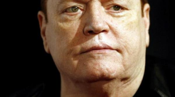 larry flynt fondatorul revistei hustler a murit la varsta de 87 de ani