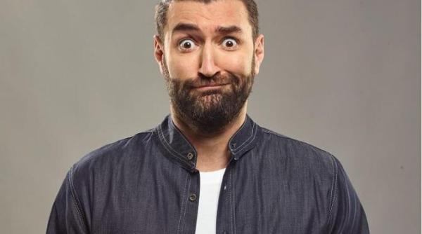 smiley nu mai prezinta romanii au talent alaturi de pavel bartos decizie radicala la pro tv a fost greu