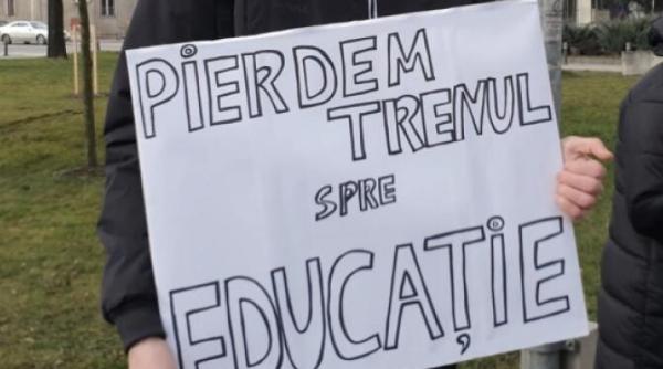 studentii voiau sa fie consultati de guvern inainte sa le taie gratuitatea la tren au luat decizia fara sa ne ceara un sfat