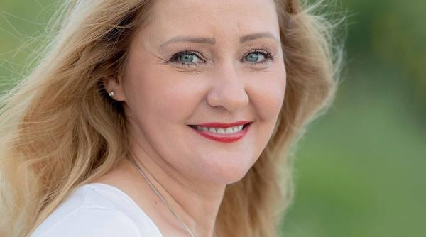 elena lasconi primarul cu yale si etilotest a uitat ce functie are