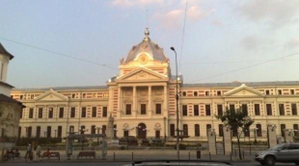 mai multi medici de la coltea se revolta din cauza conditiilor managerul spitalului spune ca e vorba de o lupta de orgolii