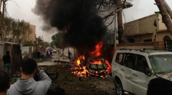 masina capcana detonata in afganistan 5 politisti ucisi si 12 raniti