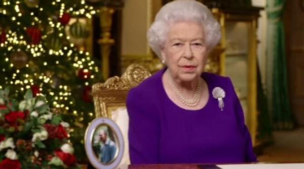 meghan markle insarcinata regina elisabeta prima reactie