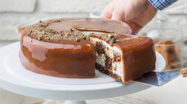 glazura oglinda pentru prajituri cum o faci cat mai lucioasa