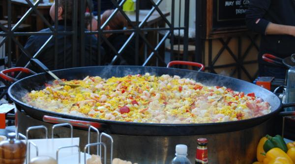 pizza tocana si cafea gratis in schimbul vaccinarii se intampla in tel aviv israel