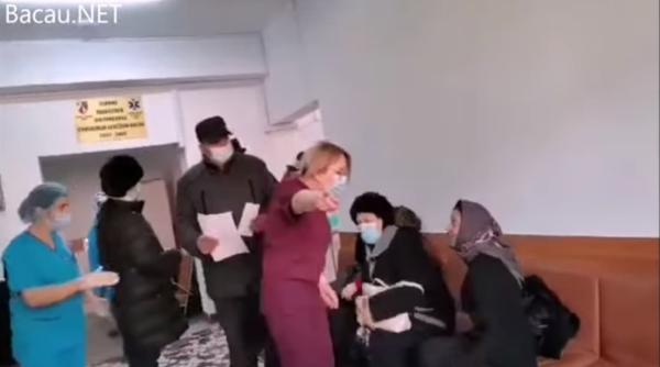 pacienti goniti din spitalul judetean bacau cu urlete desi afara erau 7 grade celsius afara toata lumea afara