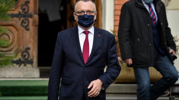 sorin cimpeanu a discutat cu elevii studentii si sindicatele din educatie