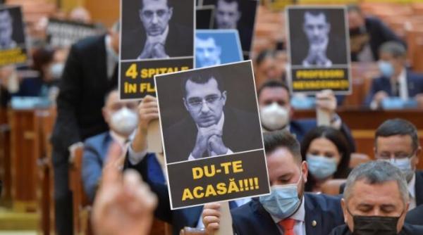 tara arde iar vlad voiculescu are chef de glume