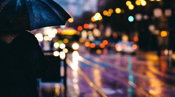 o mama romanca de 53 de ani se prostitueaza in spania dupa ce a fost data afara de la curatenie