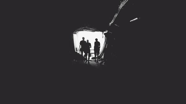 cinci mineri luati cu ambulanta de la proteste