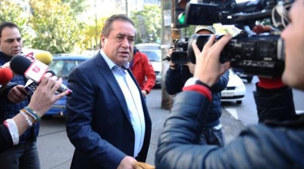 ioan niculae a aterizat la bucuresti va fi dus direct la penitenciarul rahova