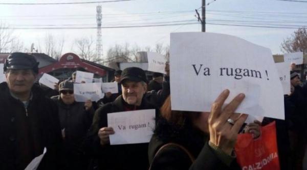 situatie critica pentru salariatii cos targoviste  oamenii  la un pas de concedierea colectiva