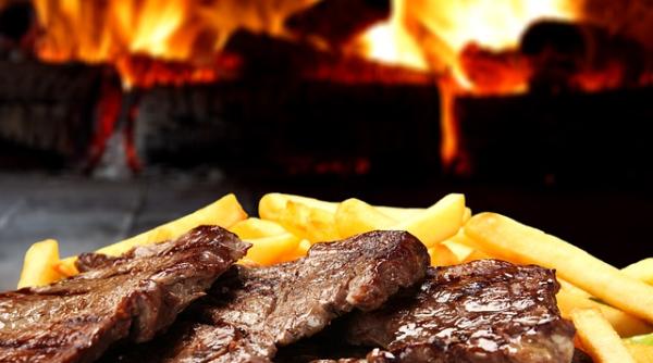 asta se intampla in organismul tau cand mananci cartofi cu friptura