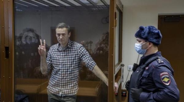 navalnii trebuie sa plateasca o amenda penala condamnat si pentru defaimare