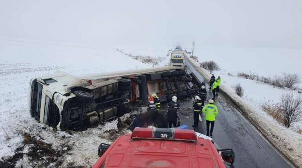 tir cu ciocolata rasturnat pe dn2 la granicesti