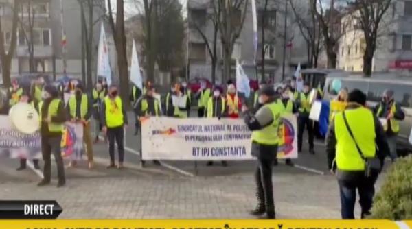 politistii protest impotriva masurilor de austeritate luate de guvern