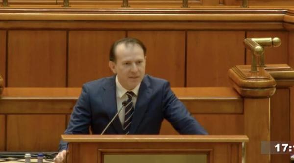 pancarte in parlament galerie foto florin citu ii face slugi pe parlamentarii psd i au dat in schimb o coasa