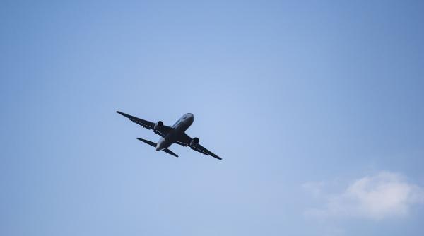 united airlines opreste de la zbor 24 de avioane boeing 777