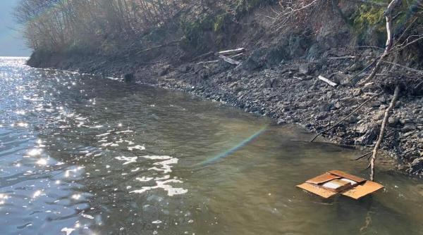 alimentarea clujului cu apa din lacul tarnita a fost oprita in urma contaminarii cu medicamente expirate