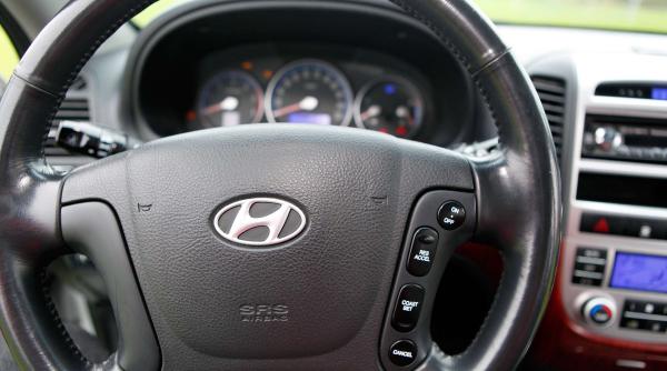 zeci de mii de masini hyundai rechemate in service operatiunea costa sute de milioane de dolari