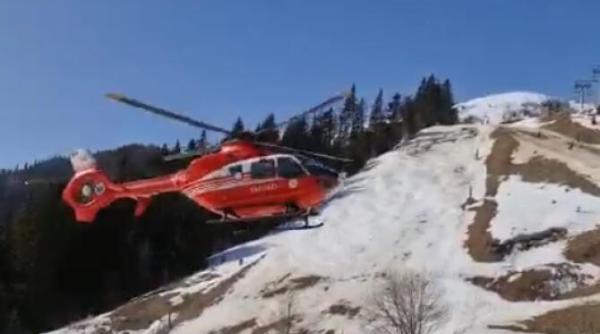 imagini de la operatiunea de salvare cu elicopterul a fetitei care a cazut din telescaun  la sinaia